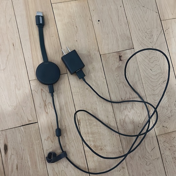 Google Chromecast - Picture 7 of 9